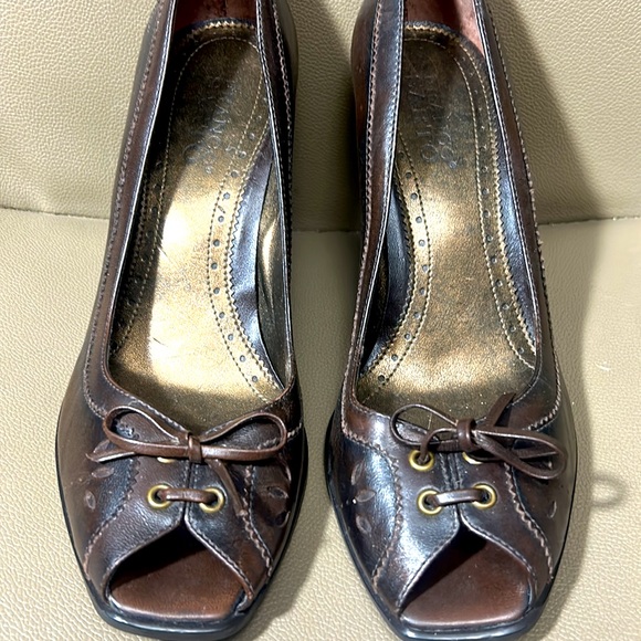 Genuine leather Franco Sarto wedges, Sz 8 - Picture 2 of 5